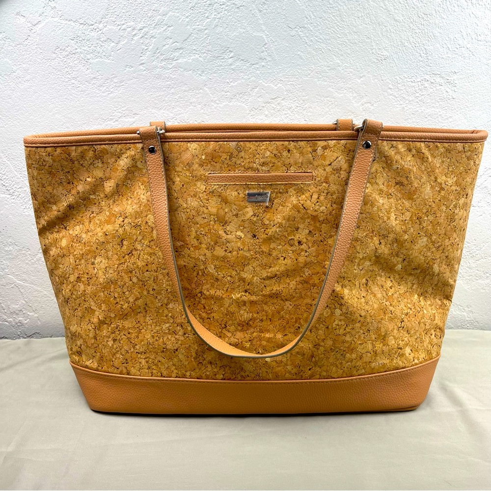 Jewell by Thirty-One Bags Metallic Cork Tote with Wristlet Bag